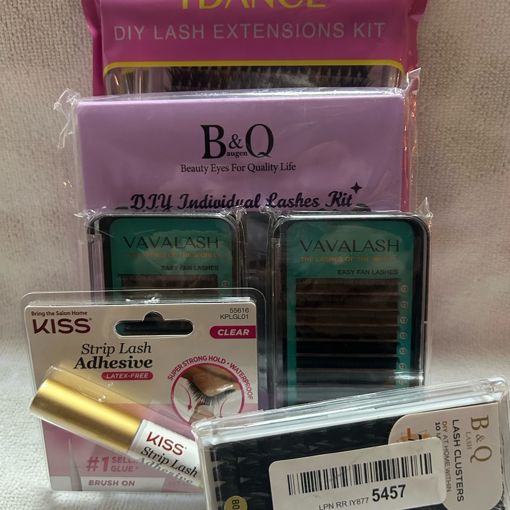 B&Q DIY Individual Lashes Kit - Black